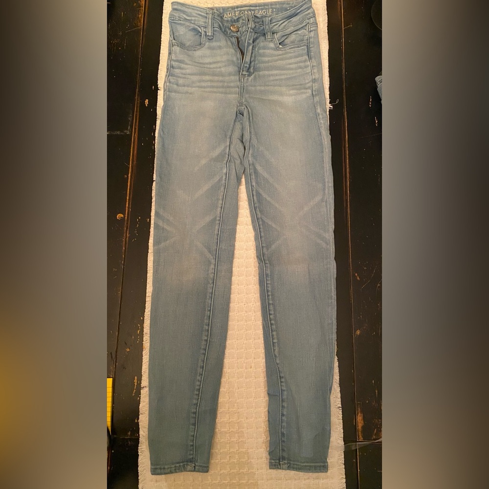 American Eagle Outfitters Light Blue Skinny Jeans